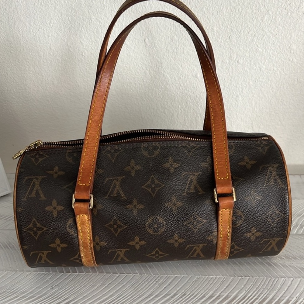 ❗️SOLD❗️2007 Louis Vuitton Papillon 26